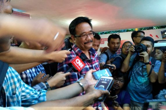 Pedemo Djarot Bubar dan Tungang-langgang Karena Seorang Ibu Tua - JPNN.COM