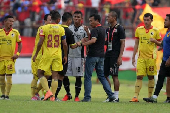 Sriwijaya FC akan Daftarkan Hendro Kartiko Jadi Kiper Tambahan - JPNN.COM