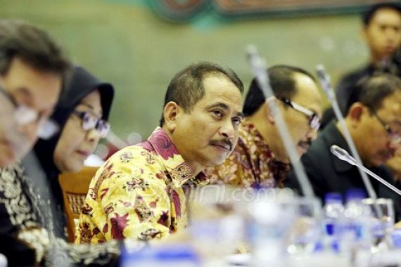 Menpar Arief Yahya Anjurkan Pelaku Industri Wisata Segera Go Digital - JPNN.COM