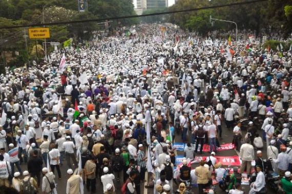 Polda Metro Jaya Sebarkan Maklumat Door to Door - JPNN.COM