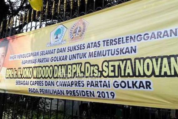 Akom Digusur Demi Jokowi-Novanto 2019? - JPNN.COM