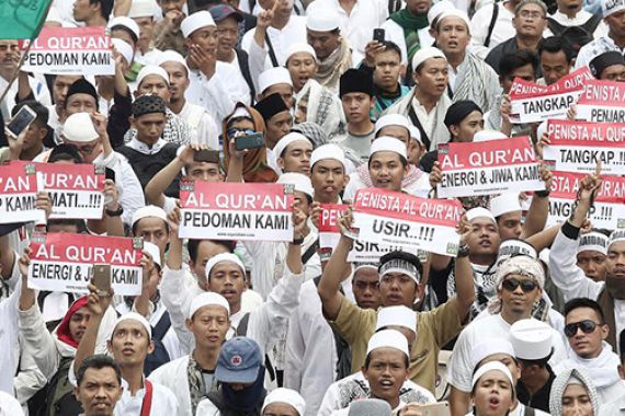 Dukung Aksi 212, Bupati Bandung: Muslim Harus Membela Agama Allah - JPNN.COM