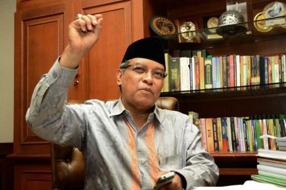 Simak! Penjelasan KH Said Aqil Siradj soal Larangan Salat Jumat di Jalanan - JPNN.COM