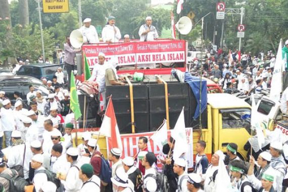 Eits! Dilarang Penyewaan Bus untuk Pendemo ke Jakarta - JPNN.COM