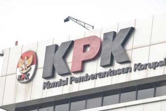 KPK Panggil Hotma Sitompoel - JPNN.COM