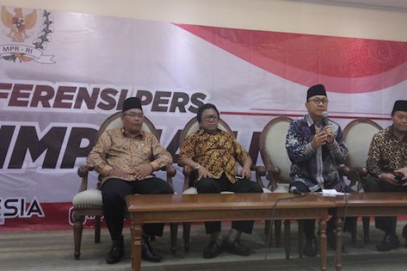 Ketua MPR Ajak Sukseskan Aksi Super Damai 212 - JPNN.COM