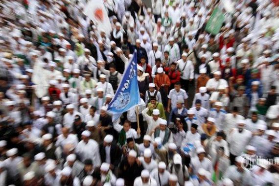 100 Ribu Warga Muhammadiyah Turun dalam Aksi 212 - JPNN.COM