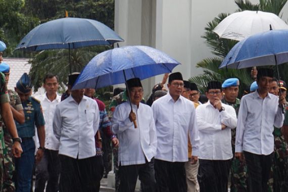 Kejar Rombongan Jokowi, Massa Demo Teriak Tangkap Ahok - JPNN.COM