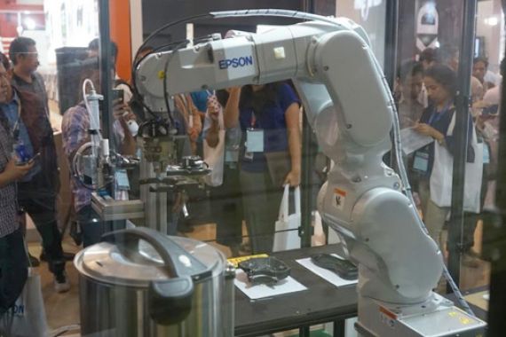 Robot Canggih yang Mampu Menahan Beban 8 Kilogram - JPNN.COM