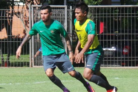 Lilipaly: Kami Harus Lolos ke Final untuk Suporter Indonesia - JPNN.COM