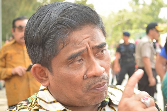 Atribut Parpol Bertebaran Saat Aksi 412, Plt Gubernur: Itu Inisiatif Masyarakat - JPNN.COM