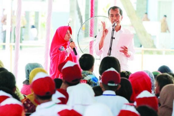 Bantuan Itu Nomor 2, Yang Paling Utama Bisa Ketemu Jokowi - JPNN.COM