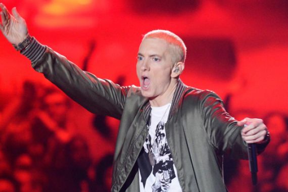 Rahasia Selebriti Terbongkar: Eminem Jadi Korban Kekerasan dari Istri - JPNN.COM