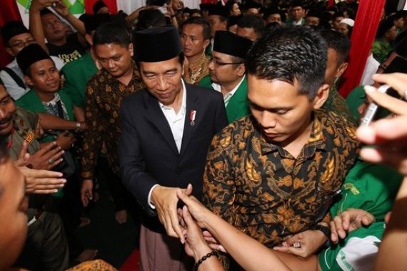 Istana Negara Dibidik Teroris, Begini Reaksi Presiden Jokowi - JPNN.COM