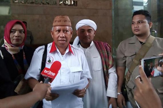 Ahok Dilpolisikan karena Sebut Ayat Alquran Dipakai Memecah Belah - JPNN.COM