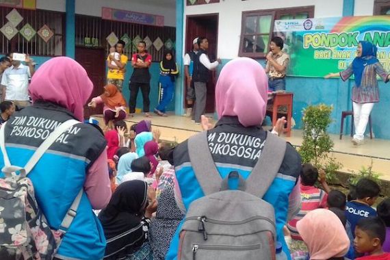 Kemensos Tunjuk Kak Seto Dampingi Anak-Anak Korban Gempa Aceh - JPNN.COM