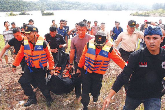 Naik Pangkat Satu Tingkat, 8 Korban Skytruck Dipulangkan - JPNN.COM