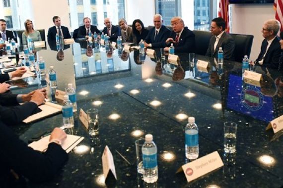 Donald Trump Kumpulkan 17 Bos - JPNN.COM