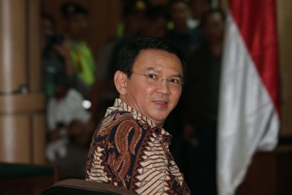 Kemendagri: Pak Ahok Belum Diberhentikan - JPNN.COM