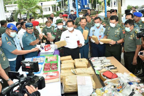 TNI Musnahkan Ribuan Narkoba Senilai Rp 9,4 Miliar - JPNN.COM