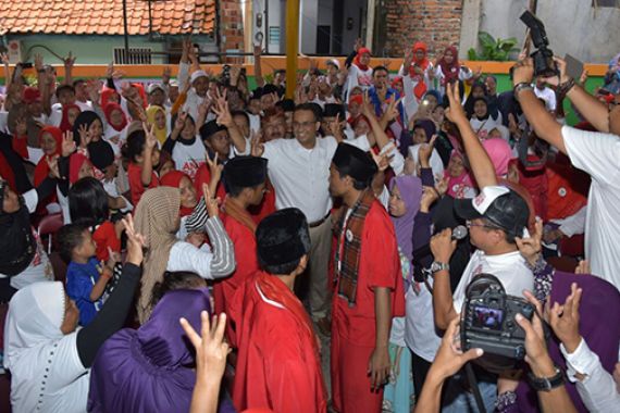 Warga Kebon Pala Bentuk Relawan Pemenangan Anies-Sandi - JPNN.COM