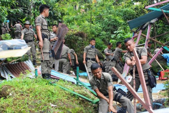 Belum Sepekan Dibongkar, Pondok Mesum sudah Berdiri Lagi - JPNN.COM