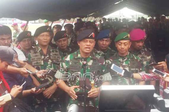 Panglima TNI: Tangkap, Serahkan ke Polisi - JPNN.COM