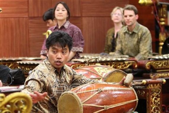 Setiap Murid Harus Lancar Baca Notasi Jawa - JPNN.COM