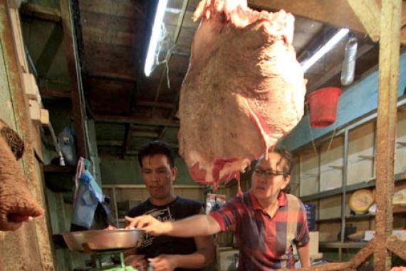 Daging Ilegal Beredar di Batam - JPNN.COM