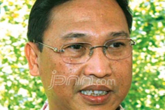 Menteri ESDM Tepis Tuduhan Selingkuh - JPNN.COM