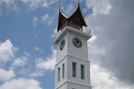 Lebaran, Jam Gadang Dibuka untuk Umum - JPNN.COM