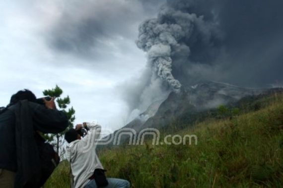 Dua Dentuman Terdengar Hingga Radius 16 Km - JPNN.COM