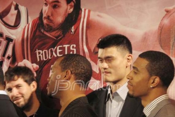 Berburu Yao Ming di Tengah NBA China Games 2010 di Beijing (1) - JPNN.COM