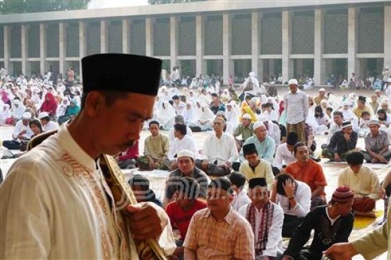 Presiden SBY di Istiqlal, Kapolri di Bhayangkara - JPNN.COM