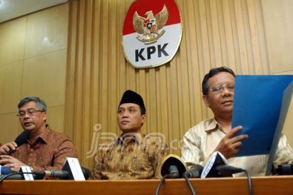 MK Pilih Lapor ke KPK Ketimbang Polisi - JPNN.COM