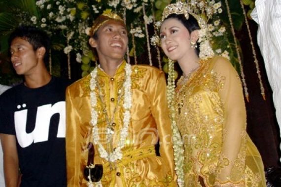 Pengantin Baru, Paling Cepat Ditinggal Seminggu - JPNN.COM