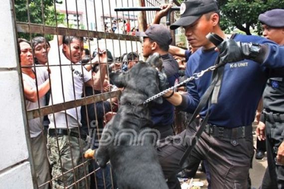 Polisi Salahkan Panitia - JPNN.COM