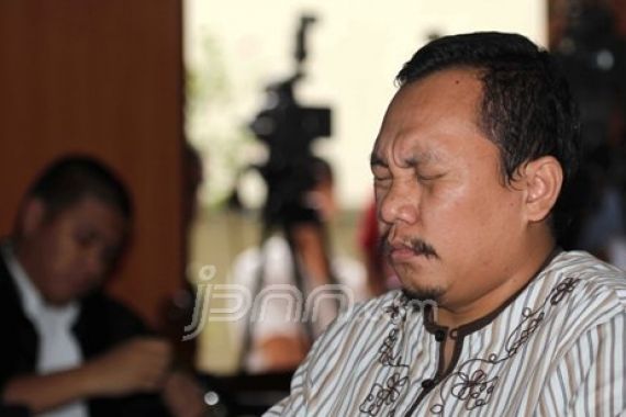 Curigai Petinggi Polri Terlibat Pelesiran Gayus - JPNN.COM