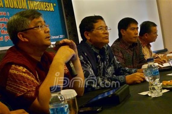 Banyak Orang Imigrasi Takut Kehilangan Jatah - JPNN.COM