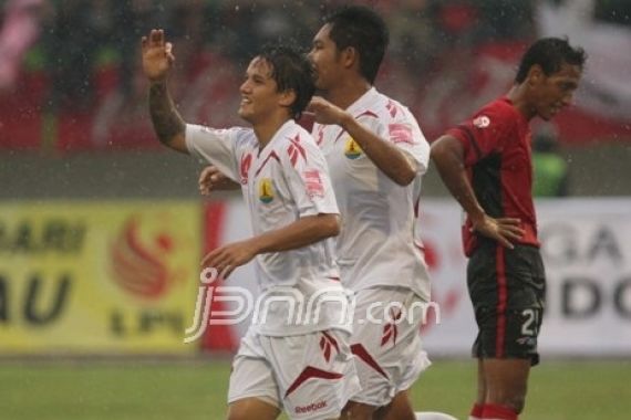 Nurdin Bantah Jegal Irfan Bachdim ke Timnas U-23 - JPNN.COM