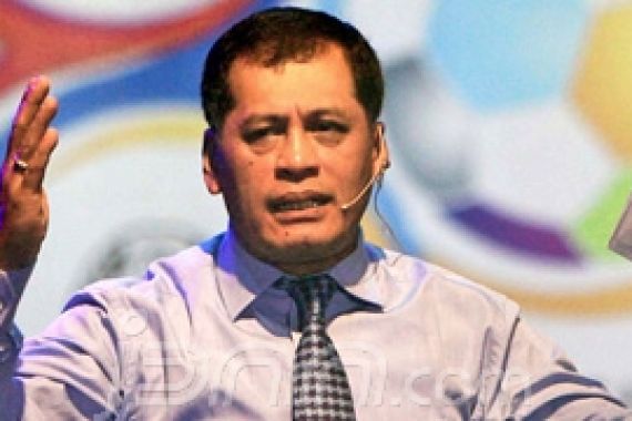 Nurdin Halid Digugat Mundur di Pengadilan - JPNN.COM