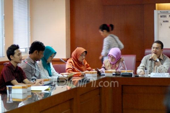 Mahasiswa Riau Pertanyakan Dampak PON XVIII - JPNN.COM