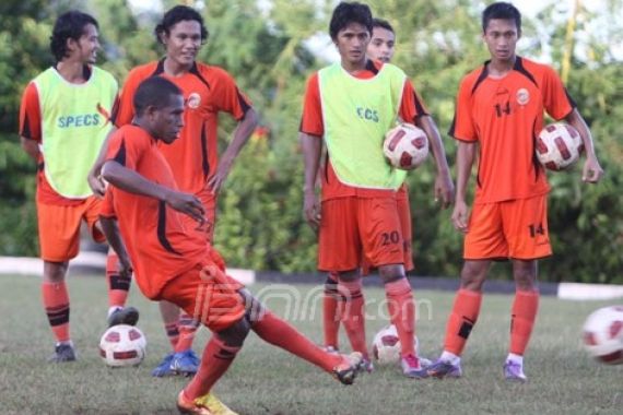 Okto Kabur, Riedl Geram, TC Timnas Geger - JPNN.COM