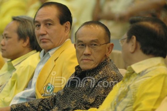 Ditanya Koalisi, Ical Nyeletuk Ingin jadi Presiden - JPNN.COM