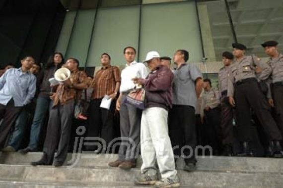 Petisi 28 Desak KPK Periksa SBY - JPNN.COM