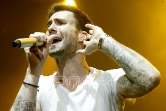 Konser di Istora, Maroon 5 Disambut Histeria - JPNN.COM