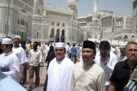 Serba Spesial sejak Pintu Pesawat hingga Masjidil Haram - JPNN.COM