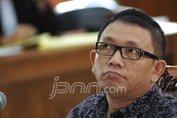 Putusan Banding Perberat Hukuman Mantan Pengacara Gayus - JPNN.COM