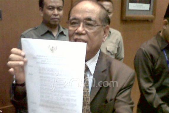 MA Resmi Berhentikan Sementara Syarifuddin - JPNN.COM