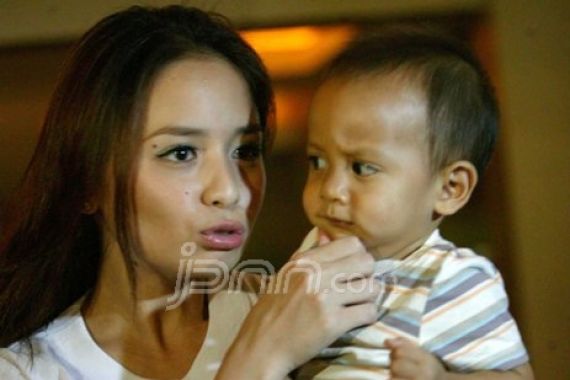 Joana Alexandra, Iri Lihat Teman Lajang - JPNN.COM